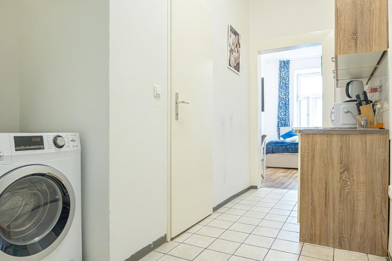 Modern Comforts: Chic Studio Apt Centrally Located Wien Exterior foto