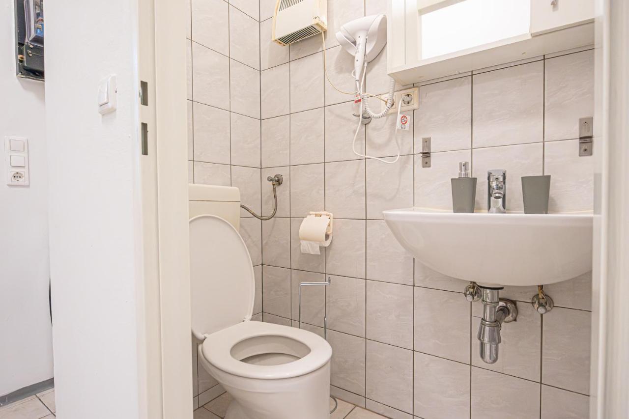 Modern Comforts: Chic Studio Apt Centrally Located Wien Exterior foto